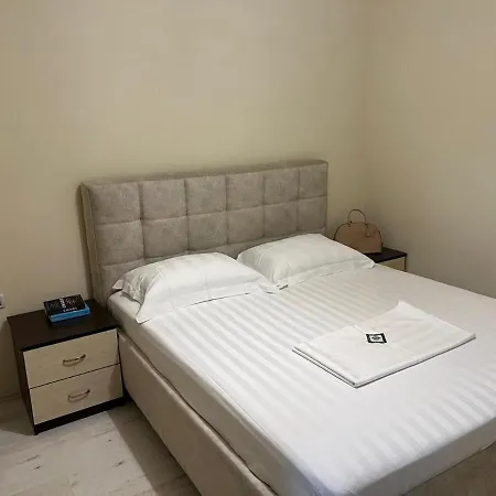 Apartment In Qerret *