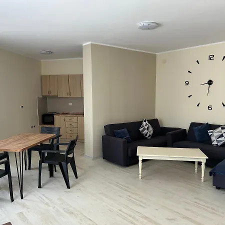 In Qerret * Golem (Tirana)